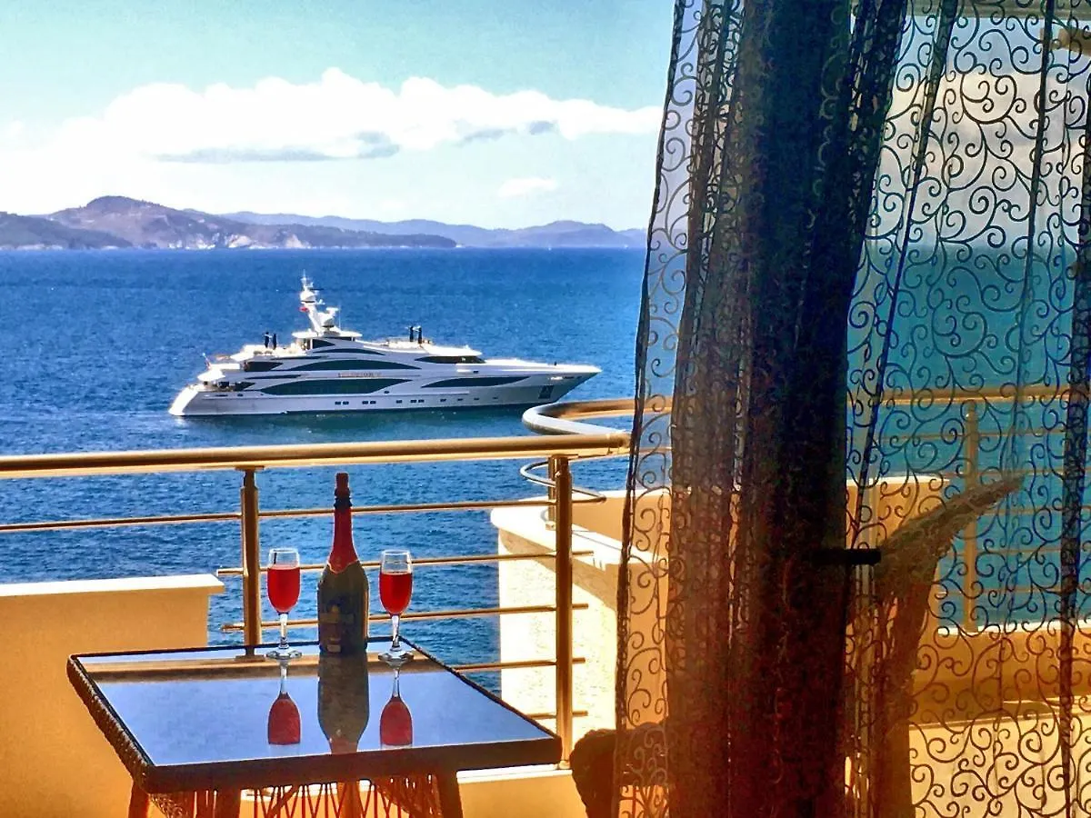 Royal Queen And King Luxury Apartment Sarandë 0*,  Albania