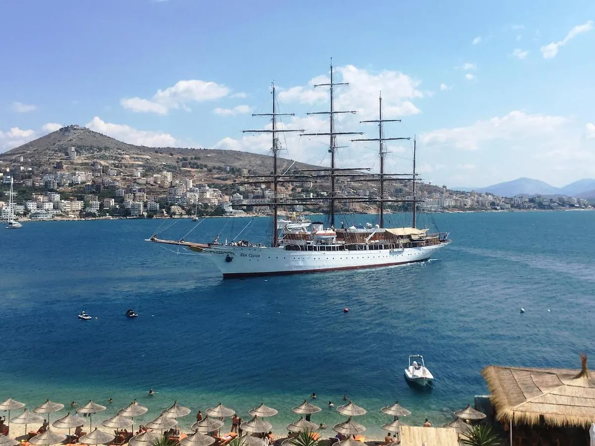 Royal Queen And King Luxury Apartment Sarandë